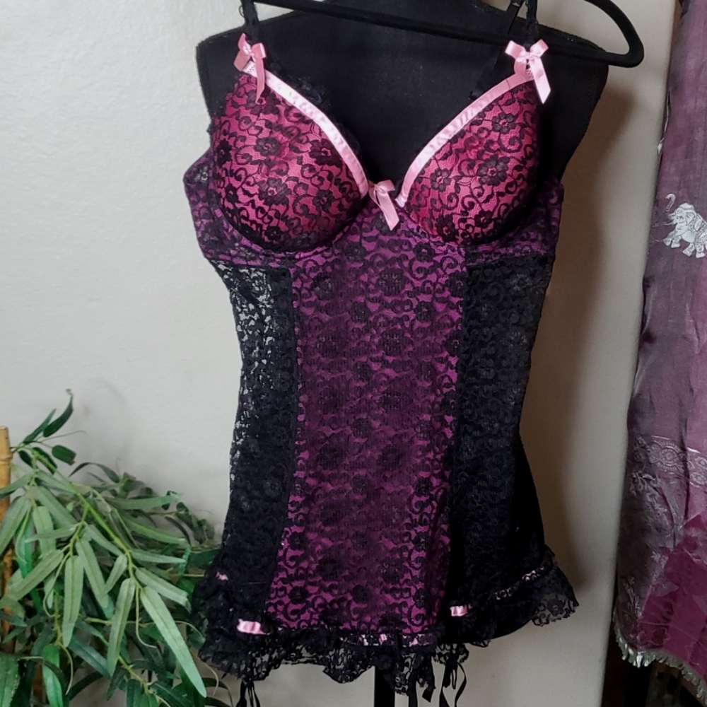Victoria Secret Sexy Lingere ..